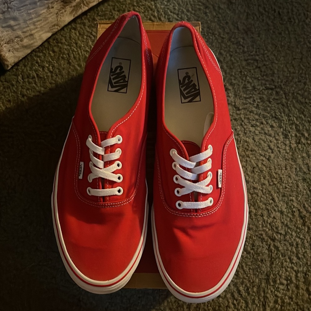 Vans - Red Authentic - Picture 2 of 3